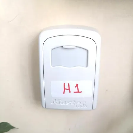 House In The Center Of Next To The Port And The Metro!! Ξενοδοχείο ημιδιαμονής Πειραιάς